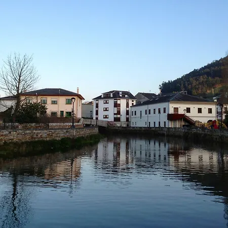 Hotel-apartamentos La Bilbaina Vegadeo