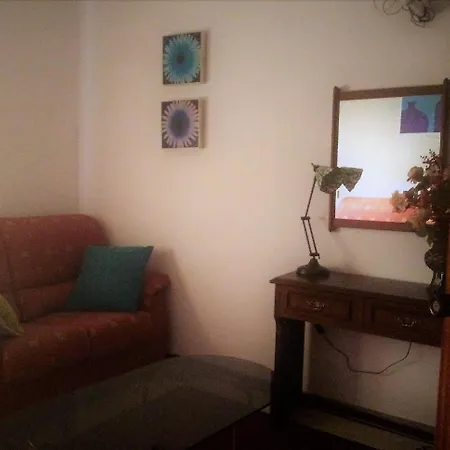 Aparthotel Hotel-apartamentos La Bilbaina 3*