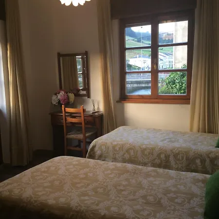 Aparthotel Hotel-apartamentos La Bilbaina 3*