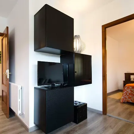 Aparthotel Hotel-apartamentos La Bilbaina 3*